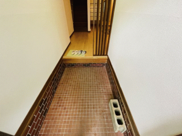 川西市東畦野、土地の玄関画像です