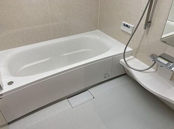 川西市緑台、新築一戸建てのトイレ画像です