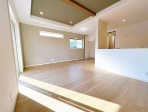 川西市久代、新築一戸建ての居間画像です