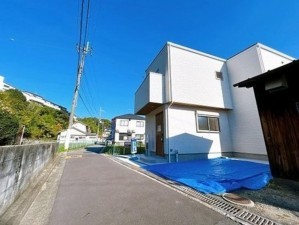 川西市久代、新築一戸建ての外観画像です
