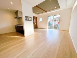 川西市久代、新築一戸建ての居間画像です