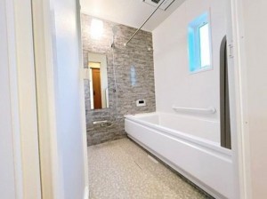 川西市久代、新築一戸建ての風呂画像です