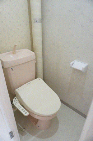川西市清和台、マンションのトイレ画像です