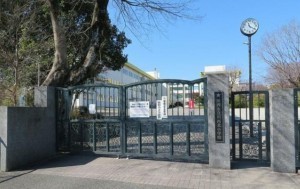 川西市滝山町、新築一戸建ての小学校画像です