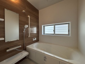 川西市緑が丘、中古一戸建ての風呂画像です