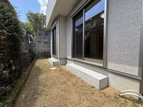 川西市緑が丘、中古一戸建てのバルコニー画像です