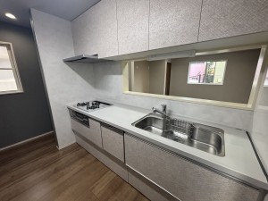川西市笹部、中古一戸建てのキッチン画像です