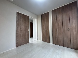 川西市笹部、中古一戸建ての寝室画像です
