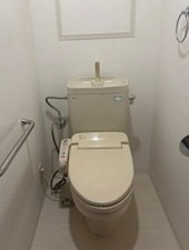 川西市久代、マンションのトイレ画像です