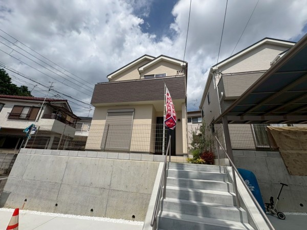 川西市鼓が滝、新築一戸建ての外観画像です
