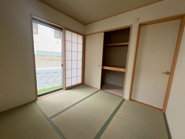 川西市鼓が滝、新築一戸建ての寝室画像です