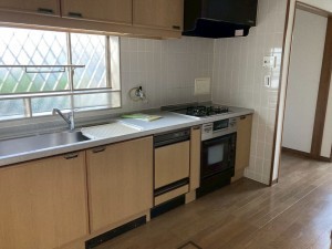 川西市丸山台、中古一戸建てのキッチン画像です