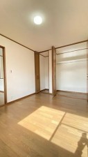 川西市丸山台、中古一戸建ての寝室画像です