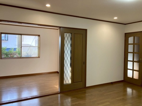 川西市丸山台、中古一戸建ての居間画像です