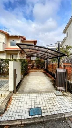 川西市丸山台、中古一戸建ての外観画像です