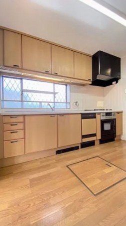 川西市丸山台、中古一戸建てのキッチン画像です