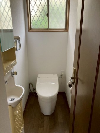 川西市丸山台、中古一戸建てのトイレ画像です