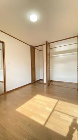 川西市丸山台、中古一戸建ての寝室画像です