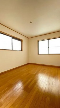 川西市丸山台、中古一戸建ての寝室画像です