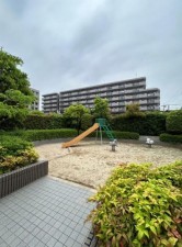 川西市久代、マンションの外観画像です