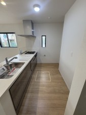 川西市小戸、新築一戸建てのキッチン画像です