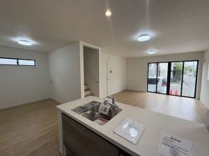 川西市小戸、新築一戸建てのキッチン画像です