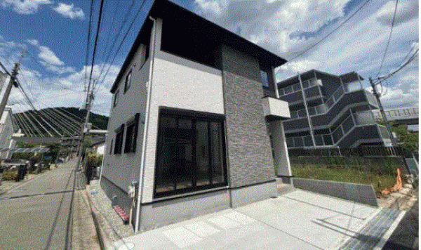 川西市小戸、新築一戸建ての外観画像です