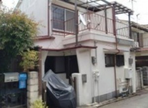 川西市霞ケ丘、中古一戸建ての画像です