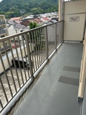 川西市清和台、マンションのバルコニー画像です