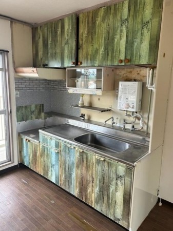 川西市清和台、マンションのキッチン画像です