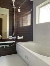 川西市丸山台、中古一戸建ての風呂画像です