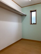 川西市けやき坂、中古一戸建ての収納画像です