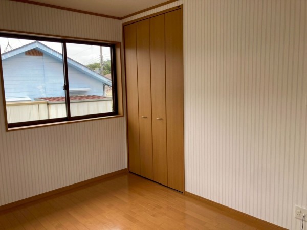 川西市けやき坂、中古一戸建ての寝室画像です