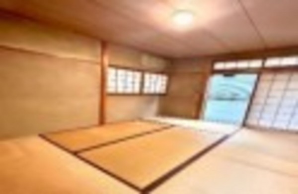 川西市西多田、中古一戸建ての画像です