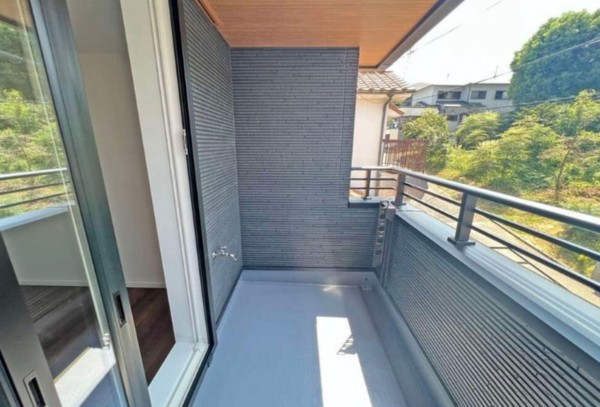 川西市錦松台、新築一戸建てのバルコニー画像です