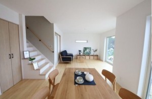 川西市新田、新築一戸建ての居間画像です
