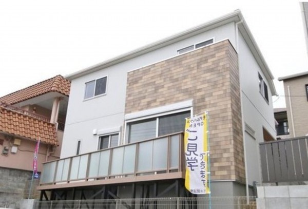 川西市新田、新築一戸建ての外観画像です