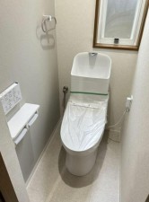 川西市丸山台、中古一戸建てのトイレ画像です