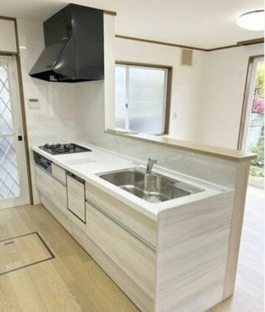 川西市丸山台、中古一戸建てのキッチン画像です