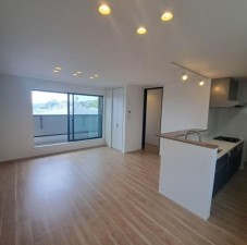 川西市加茂、新築一戸建ての居間画像です