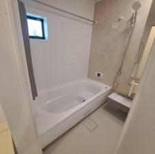 川西市加茂、新築一戸建ての風呂画像です