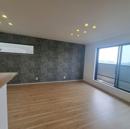 川西市加茂、新築一戸建ての居間画像です