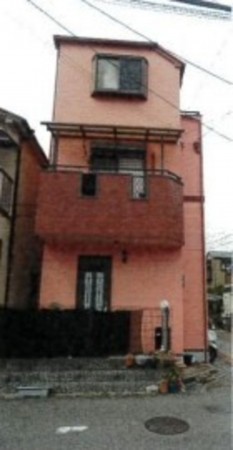 川西市美園町、中古一戸建ての外観画像です