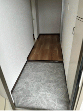 川西市清和台、マンションの玄関画像です