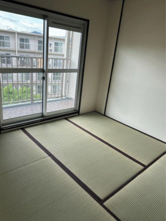 川西市清和台、マンションの寝室画像です
