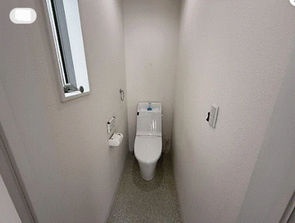 川西市萩原台、中古一戸建てのトイレ画像です