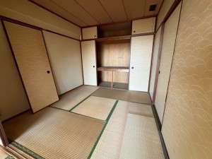 川西市向陽台、マンションの寝室画像です