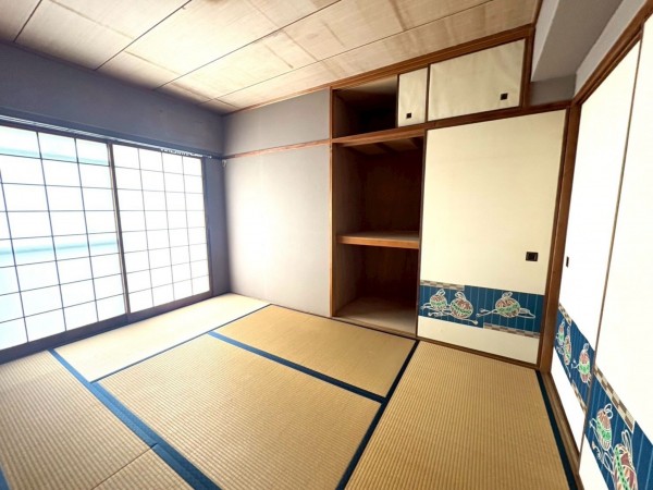 、マンションの寝室画像です