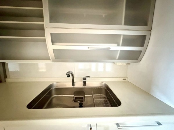 、マンションのキッチン画像です