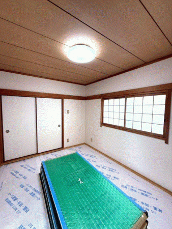 川西市鼓が滝、中古一戸建ての寝室画像です